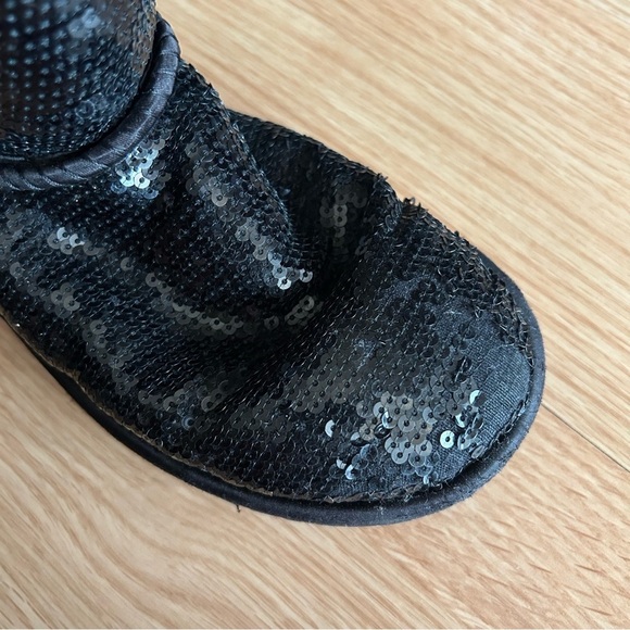 Ugg Black Classic Sequin Short Boots Women’s 5 - Picture 4 of 10